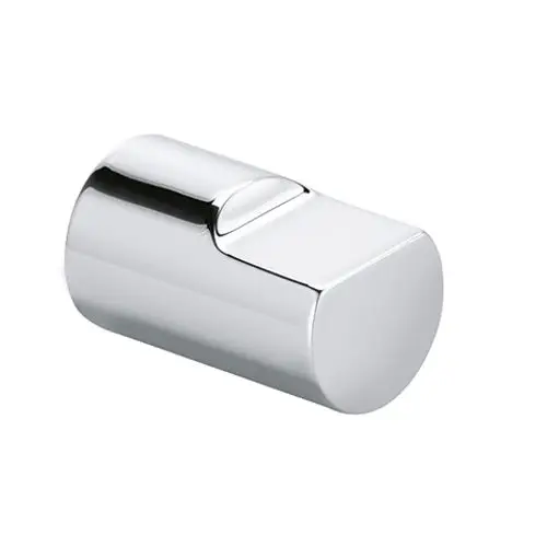 Chromfarbener Griff, hergestellt von Kludi, mit einer fließenden Form und einem Druckknopf. Ideal für moderne Badezimmerarmaturen.